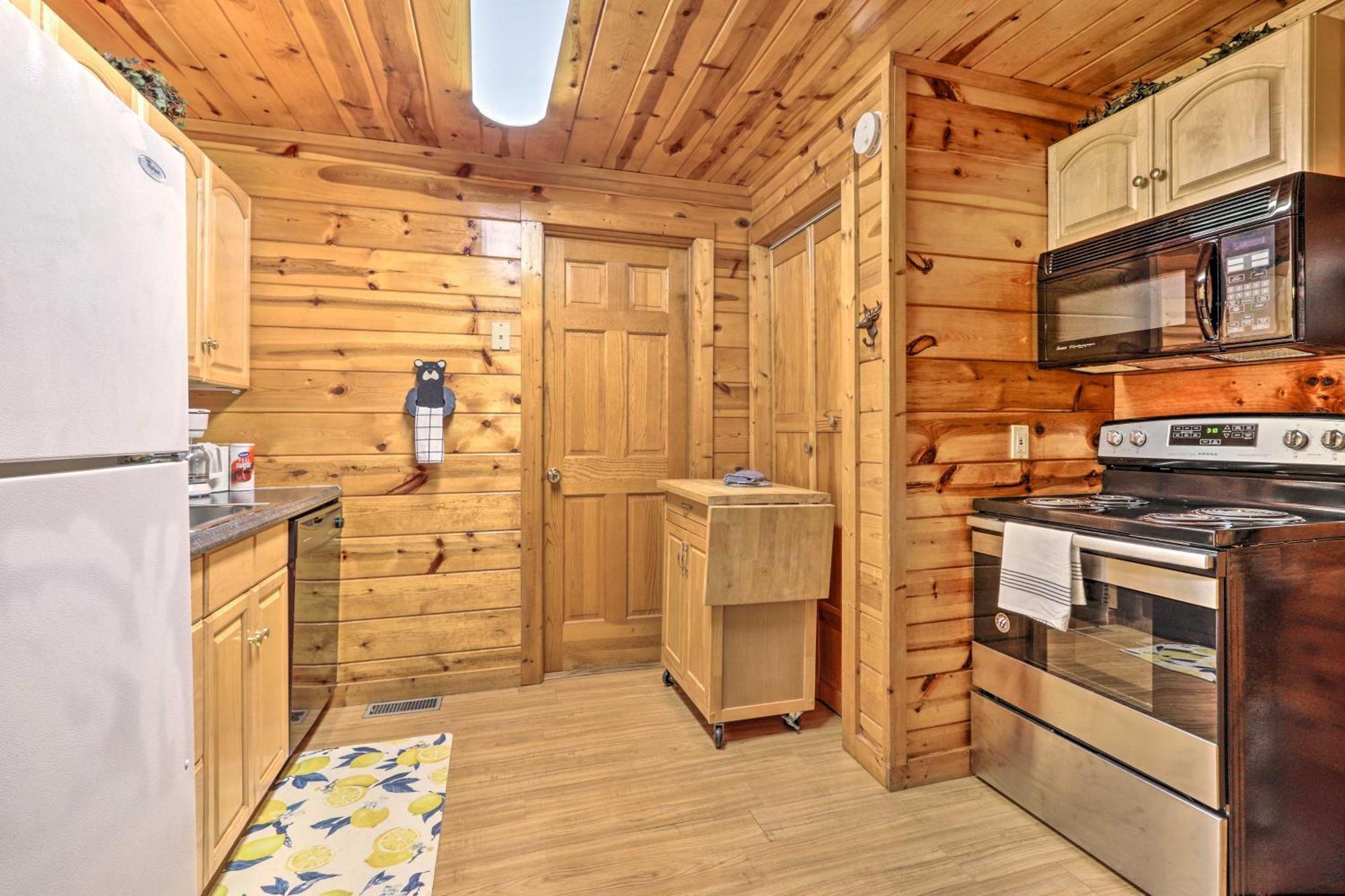 Cozy Mountain Cabin In Perfect Location Sevierville Exterior foto